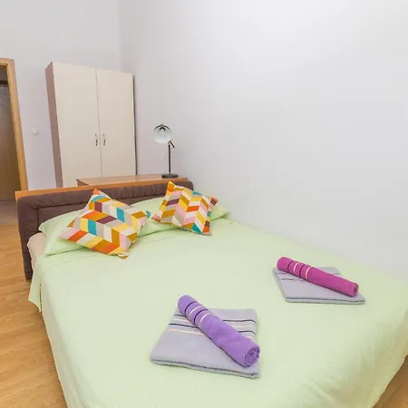 Apartment Lovely In Rab With Wifi