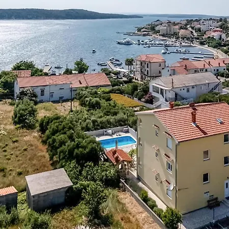 Apartment Lovely In Rab With Wifi