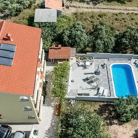 Lovely In Rab With Wifi Apartment Rab Town