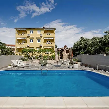 Apartment Lovely In Rab With Wifi *